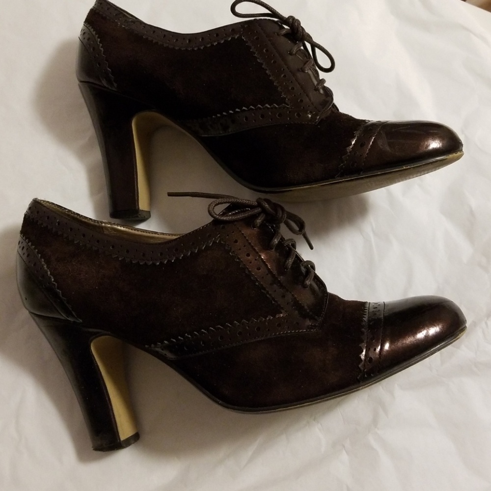 Shoes - Picture 6 of 8